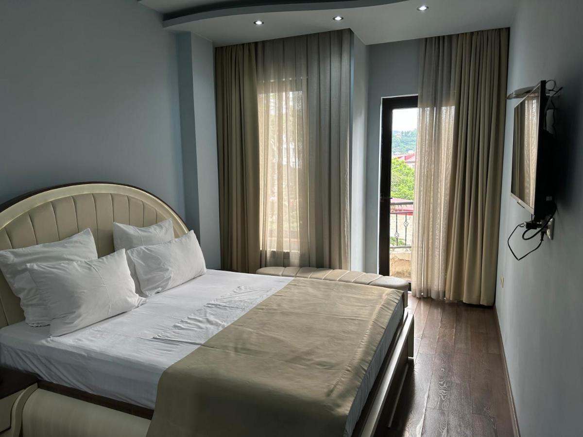Hotel Light Palace Batumi Exterior photo